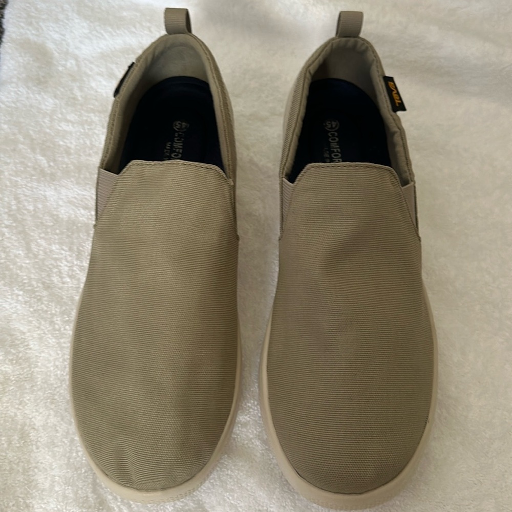 Teva Men’s Slip on Shoes size 11
